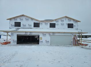 2906 30th Ave W, Williston, ND 58801