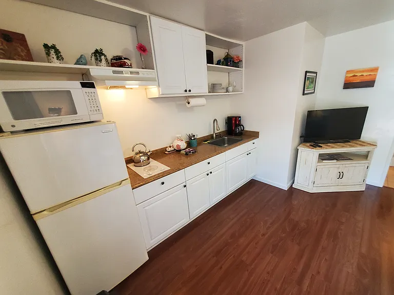 7504 Baltic St — Photo 17