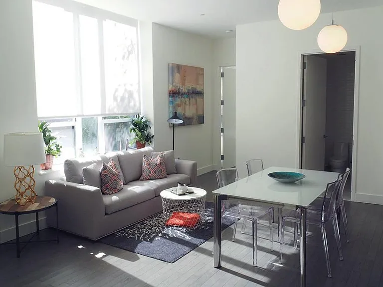 416 W 52nd St #315 — Photo 8