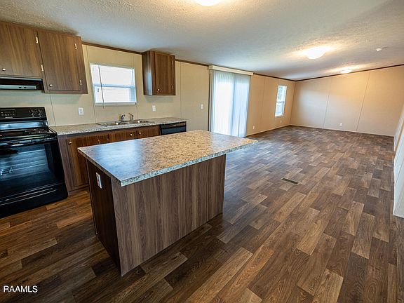 5th image of 402 Karla Dr
