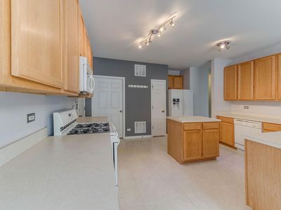 373 Abington Woods Dr Unit 206A, Aurora, IL, 60502