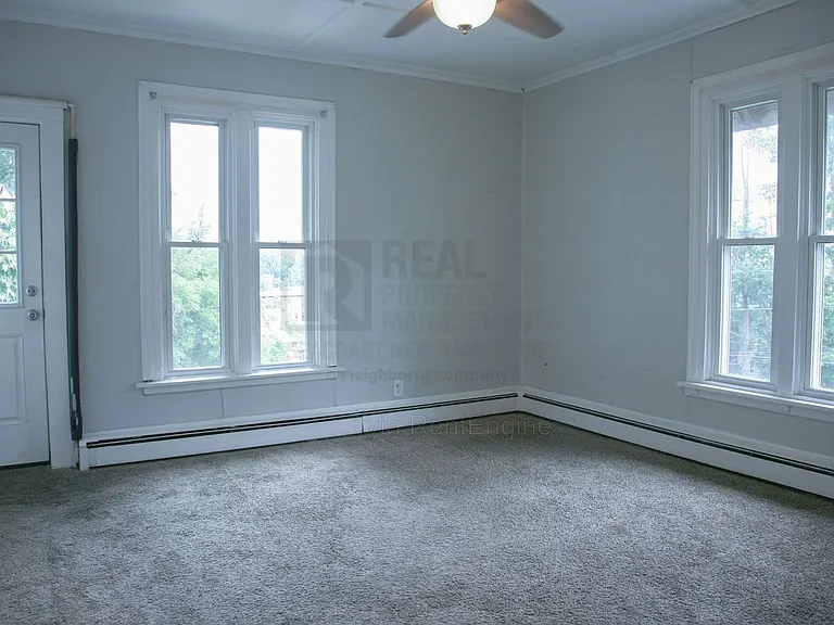9 Beacon St #3 — Photo 1