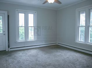 9 Beacon St APT 3, Somersworth, NH 03878