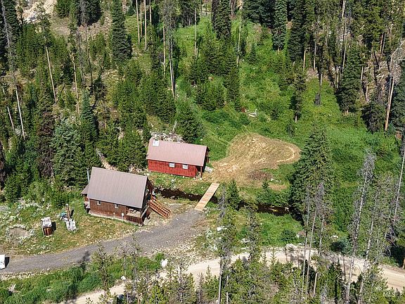 4th image of 2871 Dixie Rd