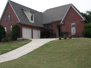 810 Madeline Ln, Auburn, AL 36832