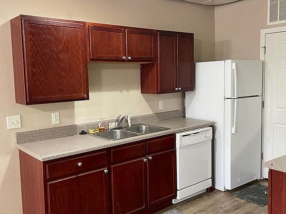 5th image of 826 S 14th St #11438157