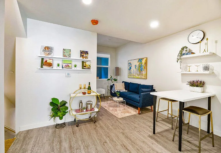 South Park Place — Photo 32