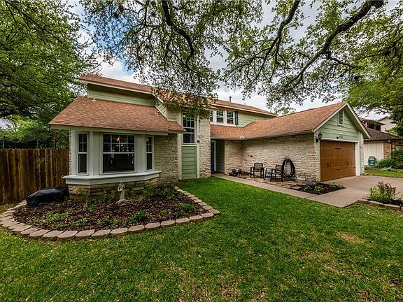4th image of 2701 Quanah Dr