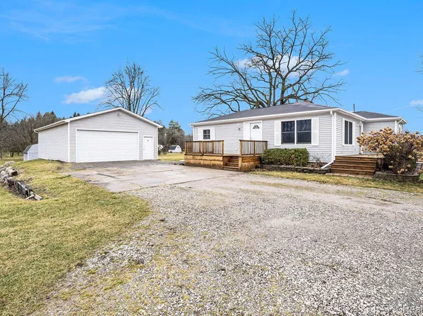 4035 Thompson Rd, Linden, MI 48451