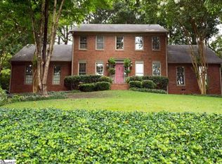 20 Club Forest Ln, Greenville, SC 29605