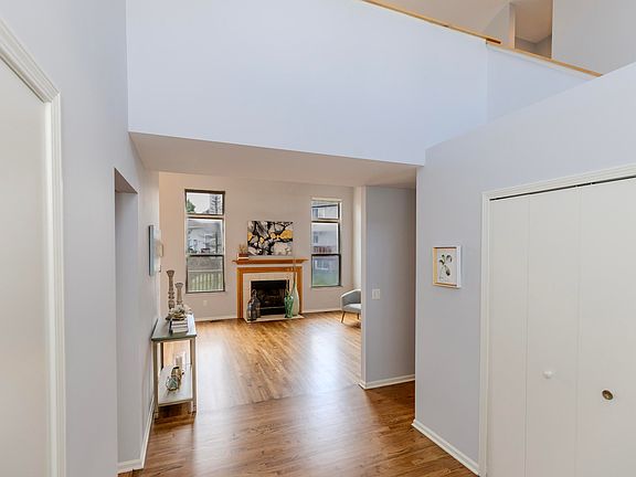3rd image of 3243 Kilburn Park Cir