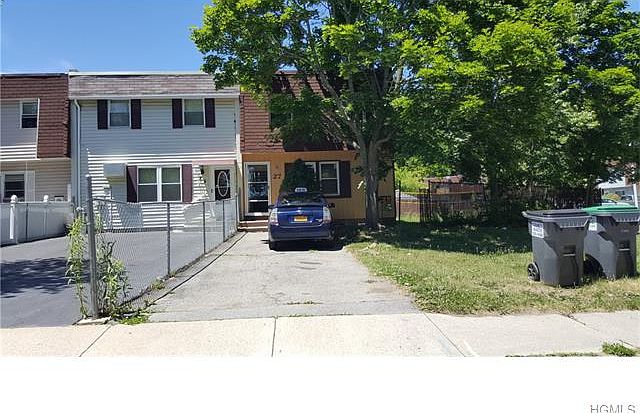 1st image of 27 Sheffield Dr