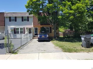 27 Sheffield Dr, Middletown, NY 10940