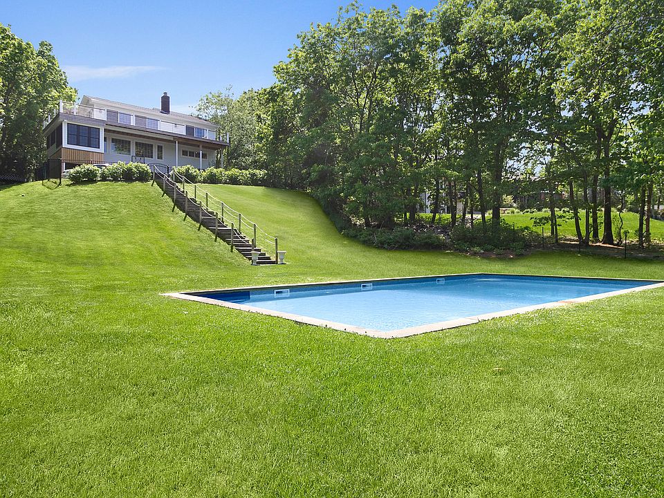 1st image of 23 Island View Dr E