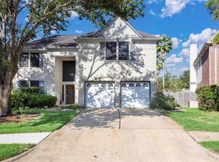 1506 Sweetgum Ct, Pearland, TX 77581