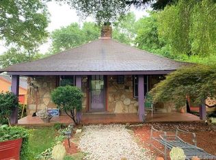 1400 Stanwood Ln, Hendersonville, NC 28739