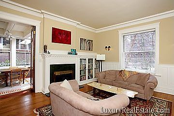 2nd image of 25 Lenox Pl