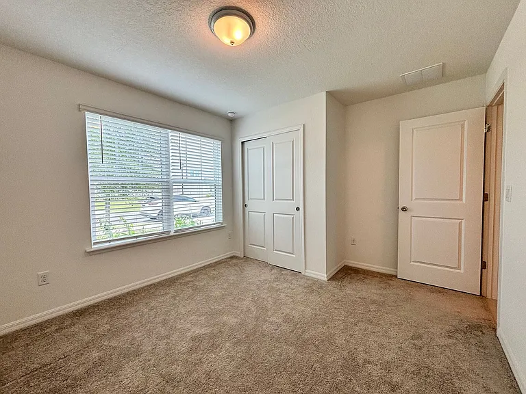 5597 Bullseye Cir — Photo 7