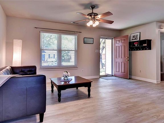 5th image of 1808 Maplewood Ave