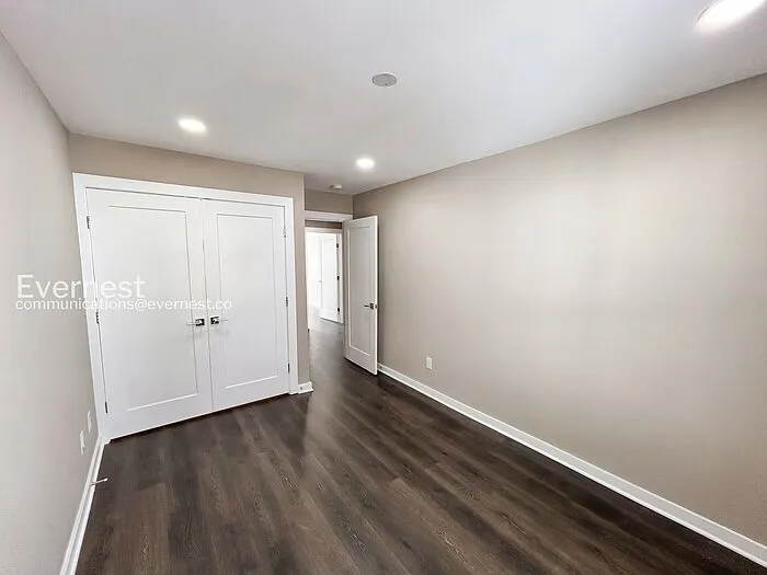305 Jeffries Way — Photo 13