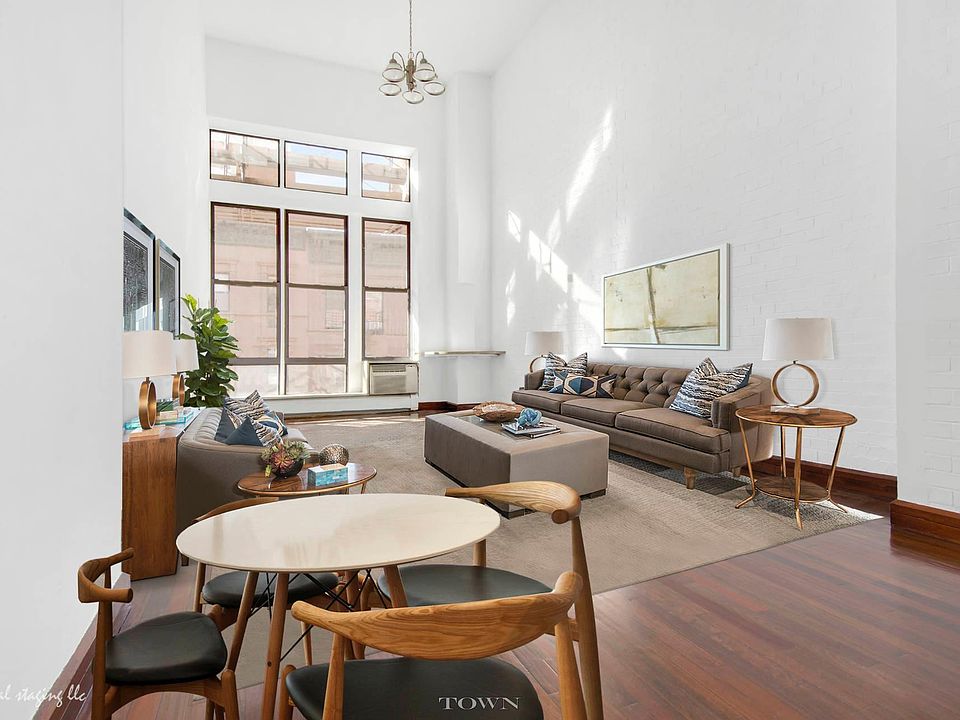 1st image of 215 W 84th St APT 426