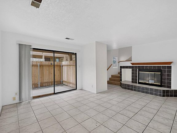 4th image of 2900 Vista Del Rey NE Unit 25B
