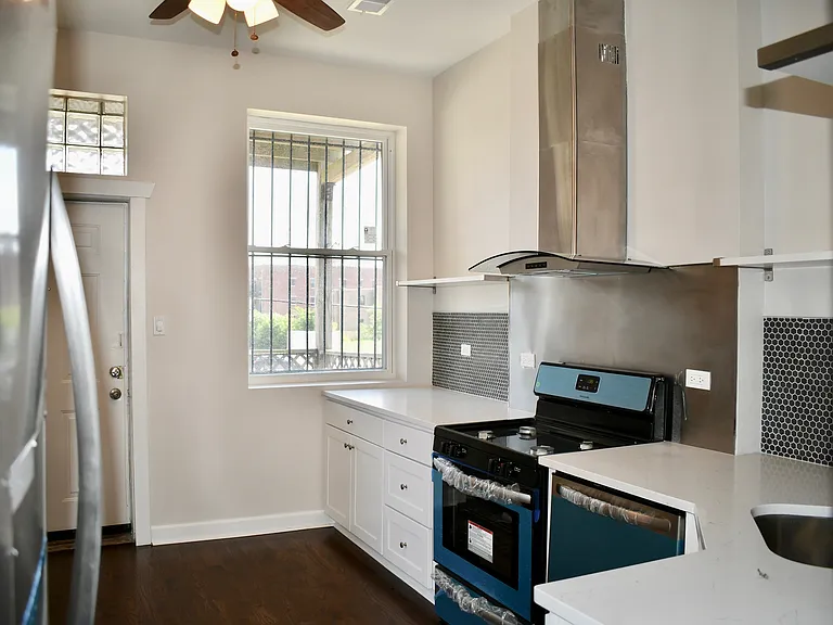 867 E Pershing Rd #2 — Photo 10