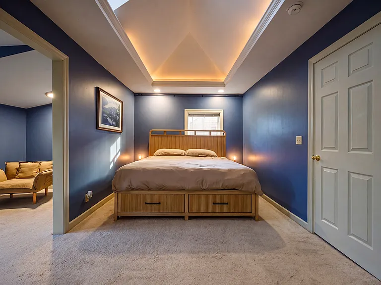 4009 Locust St — Photo 13
