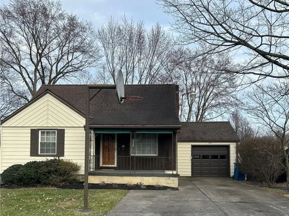 600 Audrey Ln, Struthers, OH 44471