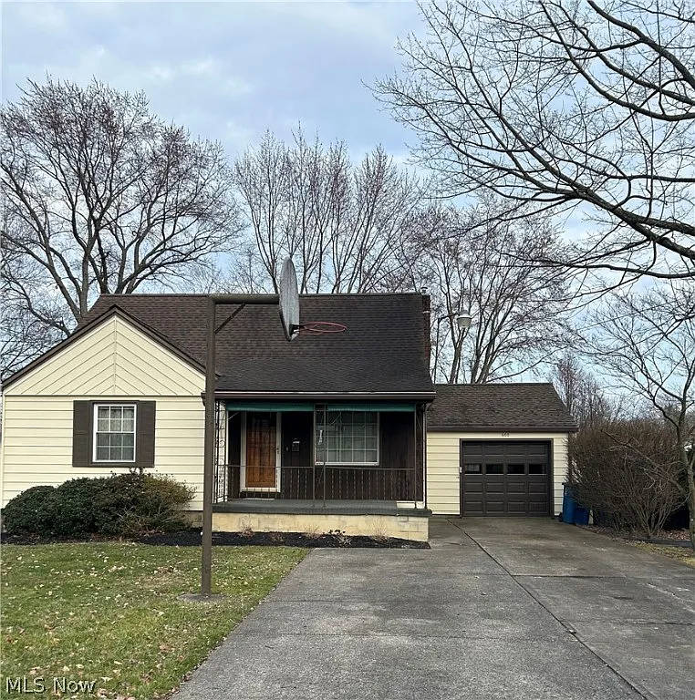 600 Audrey Ln photo 1