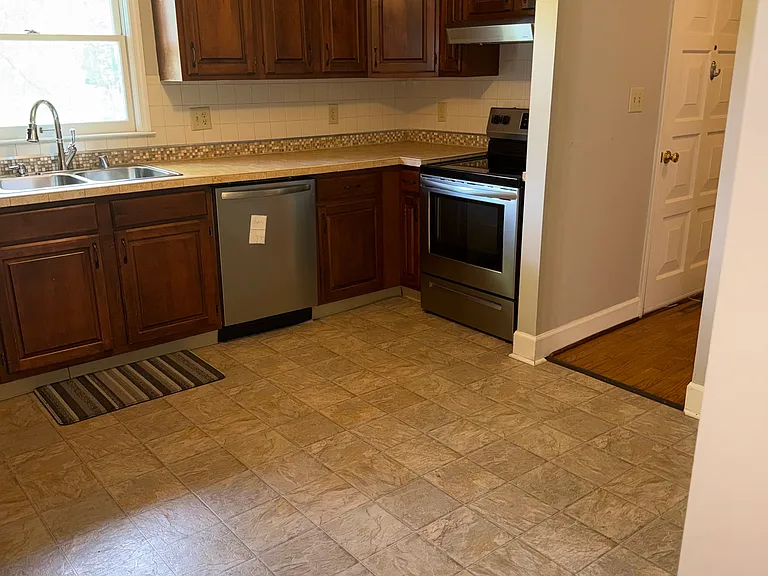 2916 Candlelight Way #B — Photo 18