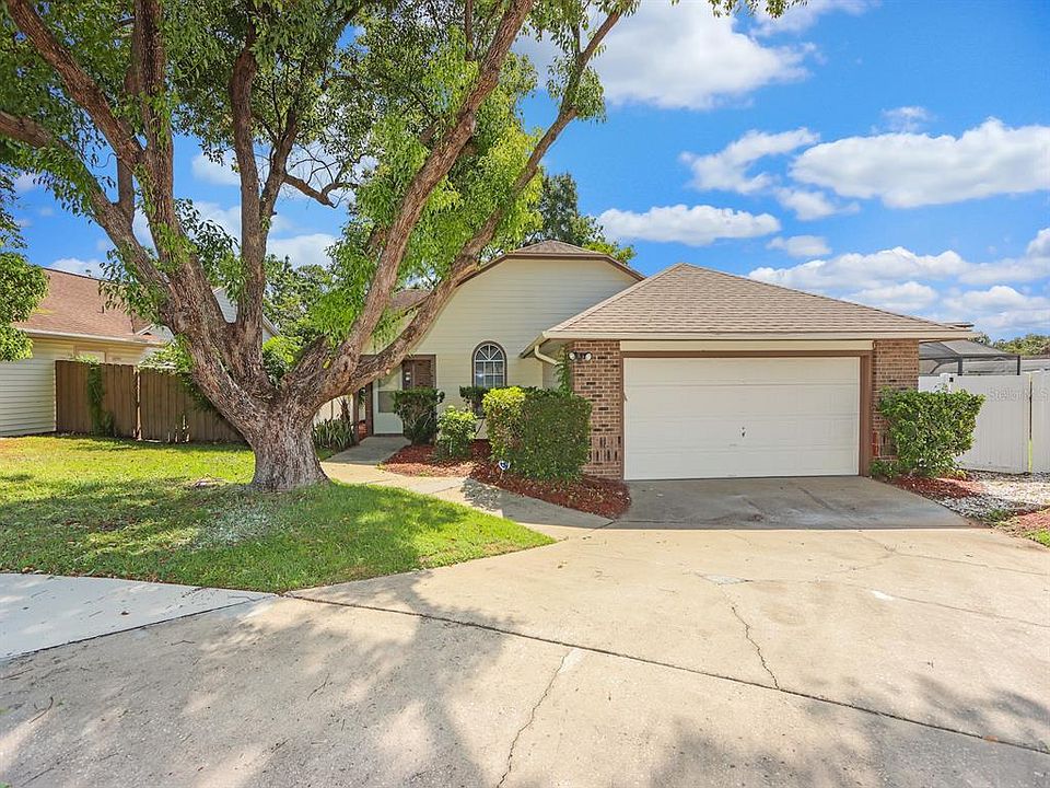 1st image of 609 Somershire Ct