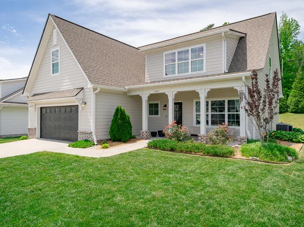 1369 Baldwin Field Cir, Hixson, TN 37343