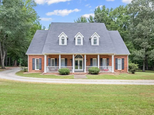 10300 Kentwood Estates Dr, Cordova, TN 38018