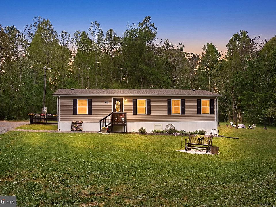 1st image of 135 Heavenly Dove Dr