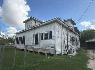 1511 Avenue C, El Campo, TX 77437