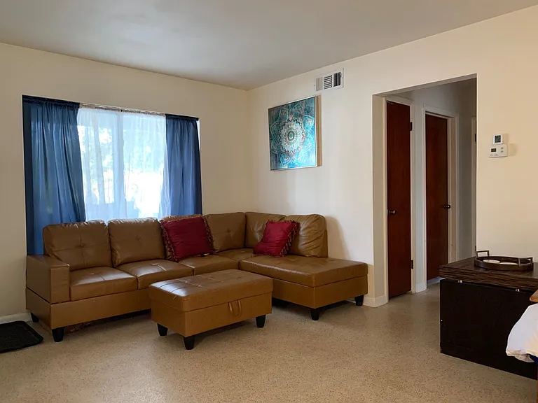 1750 Druid Rd E — Photo 14