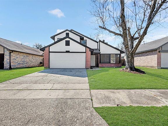 2nd image of 24007 Landing Way Dr