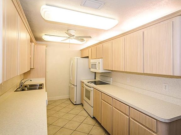 4th image of 2317 Kellie Ann Ct