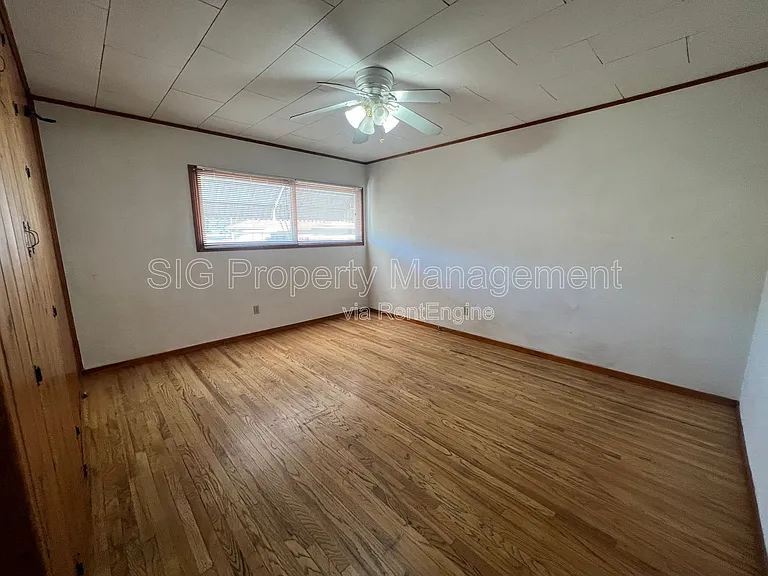 10222 McClemont Ave — Photo 11