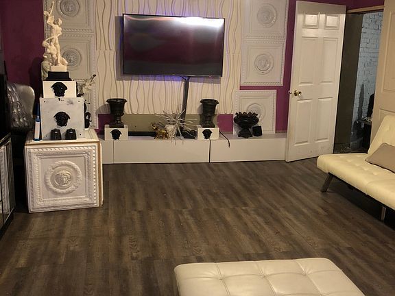 Basement bed room