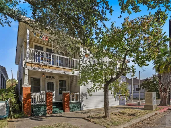 2902 Bernardo De Galvez Ave, Galveston, TX 77550