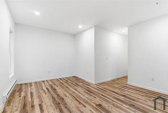 6320 Vine St #3 — Photo 12
