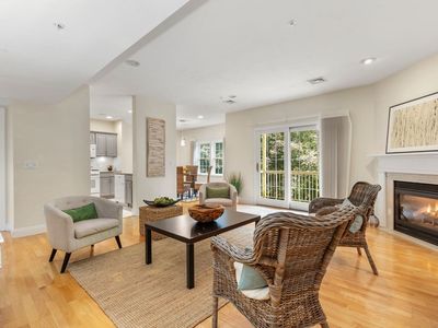 121 Revere St #F, Canton, MA, 02021