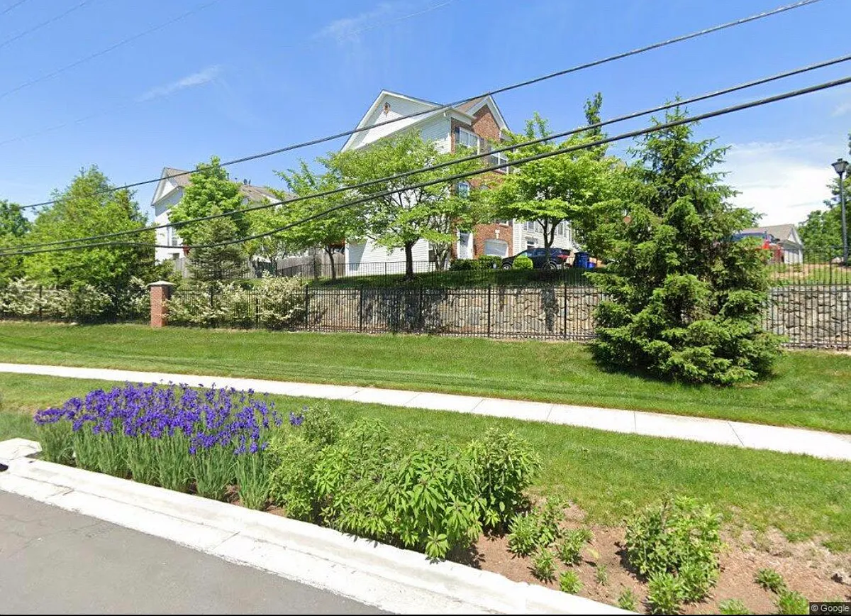 Building Photo - 11510 Sutherland Hill Way