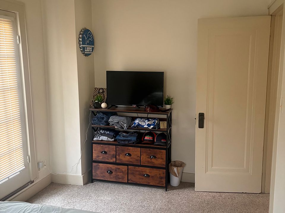 1026 Batavia Ave #2, photo 9