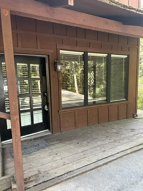 2 bed, 700 sqft, $3,200 — Photo 2