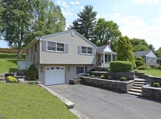 716 Franklin St, Belvidere, NJ 07823