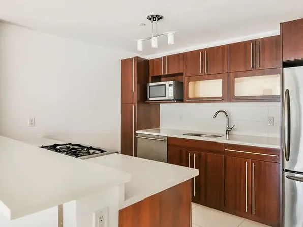 302 2nd Street image 1 of 9