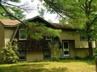 130 Rocky Meadow St, Middleboro, MA 02346